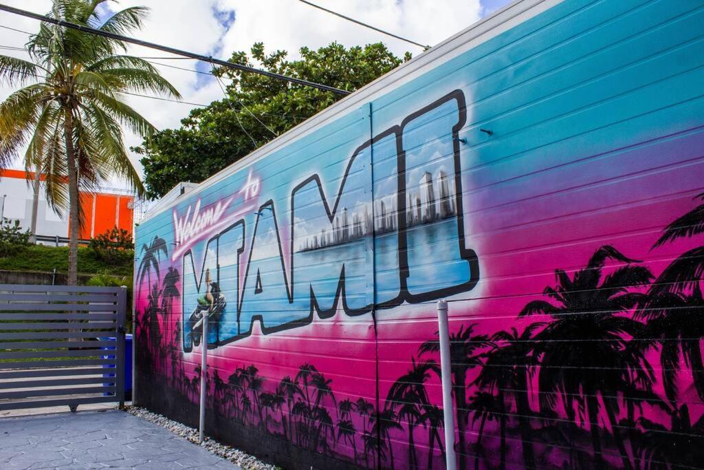 Cozy & Colorful Miami Art Canvas W/Hottub & Murals Exterior foto